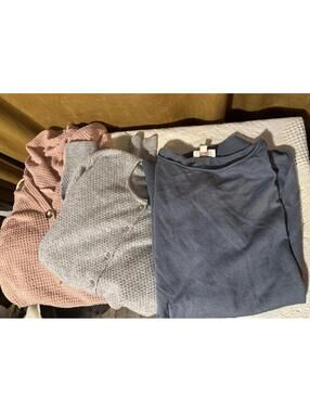 Bundle of 3 sweaters  M/L